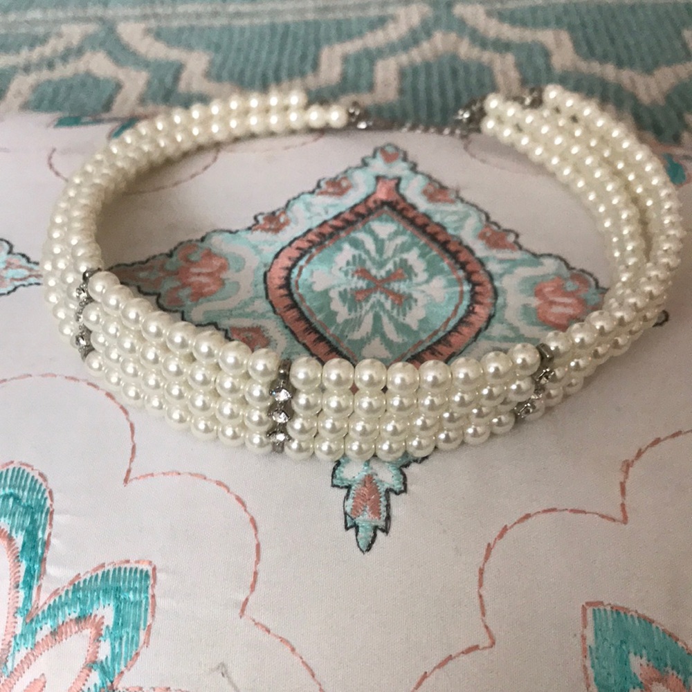 Pearl Choker